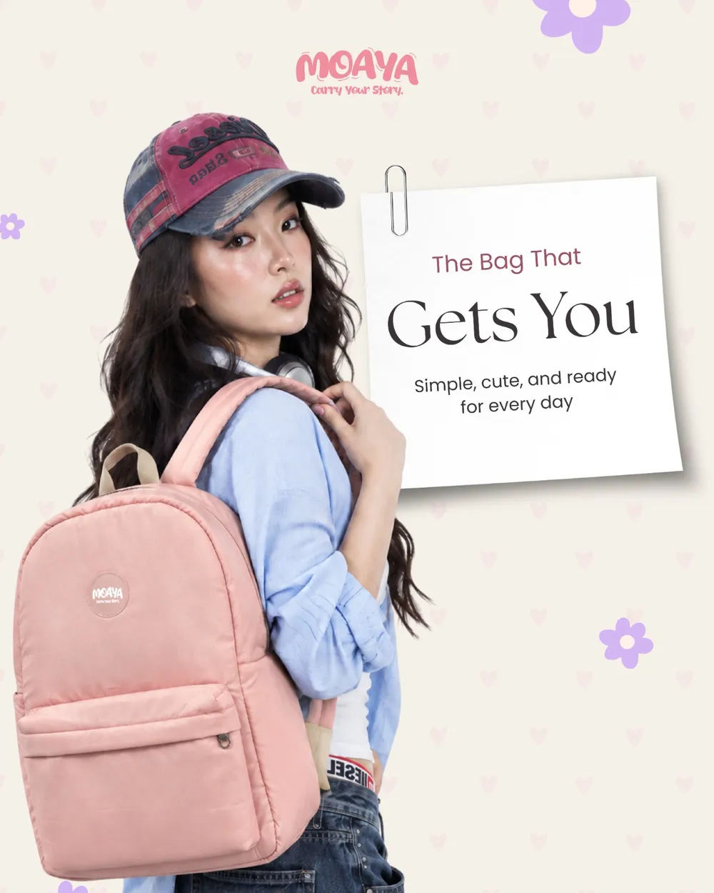 Model memakai Zoya Daily Backpack warna dusty pink